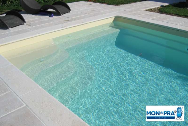 piscine-coque-modele-unique-mondepra